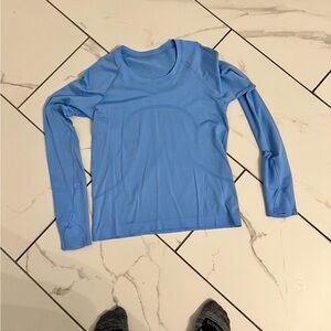 Lululemon Athletica Blue Short Sleeve Tee